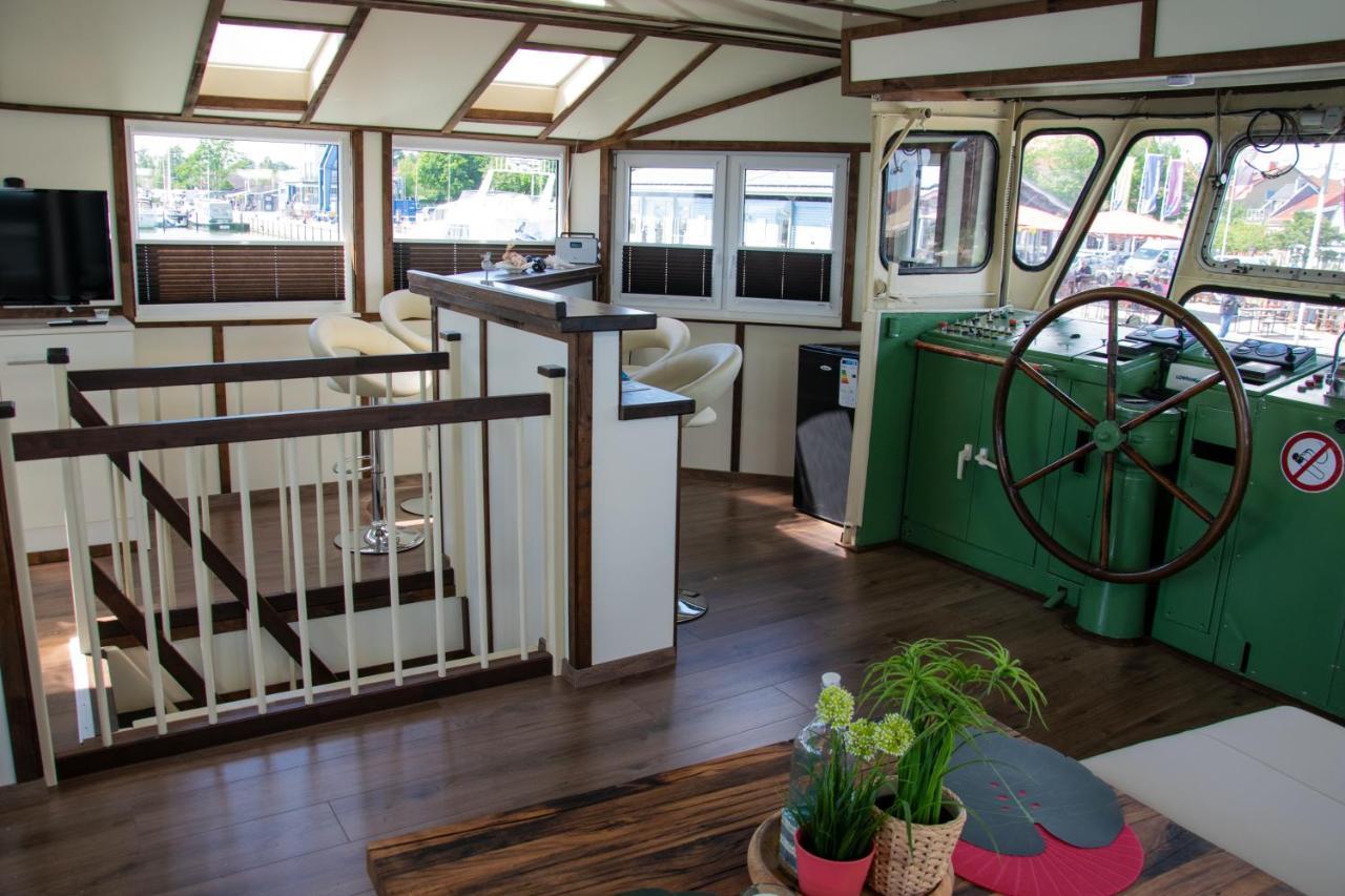 Apartamento Island-Dreams Hausboot Cecilie Schleswig Exterior foto
