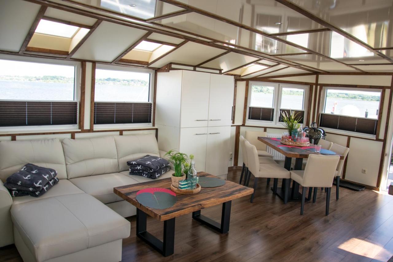 Apartamento Island-Dreams Hausboot Cecilie Schleswig Exterior foto